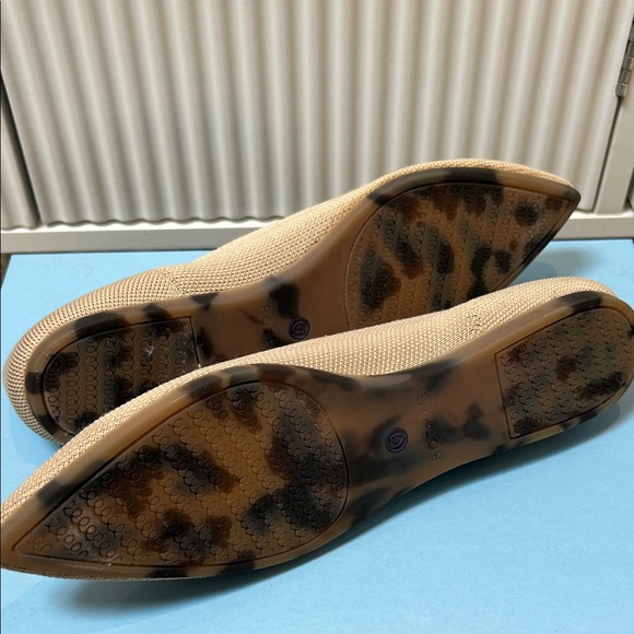 Rothy's Ecru Tortoise Shell Sole The Point Flats Cream Neutral Tan Beige - Picture 8 of 8